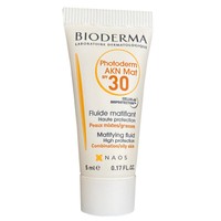 Δείγμα Bioderma Photoderm AKN Mat Spf30 Correcting Mattifying Fluid Αντηλιακή για Μικτό, Λιπαρό Δέρμα με Τάση Ακμής 5ml