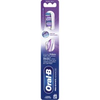 Oral-B Pro 3D White Advanced Medium Toothbrush 1 Τεμάχιο - Μωβ - Χειροκίνητη Οδοντόβουρτσα με Μεσαίας Σκληρότητας Ίνες για Φυσική Λεύκανση & Βαθύ Καθαρισμό