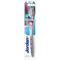 Jordan Ultralite Toothbrush Soft 1 Τεμάχιο Κωδ 310094 - Λιλά - Μαλακή Οδοντόβουρτσα για Βαθύ Καθαρισμό με Εξαιρετικά Λεπτές Ίνες