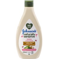 Johnson's Naturally Sensitive Lotion 395ml - Βρεφική Ενυδατική Λοσιόν Σώματος με Οργανική Αλόη & Βούτυρο Καριτέ για Εντατικά Ενυδατωμένη Επιδερμίδα