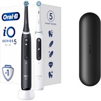 Oral-B iO 5 DUO Electric Toothbrushes Black & White 2 Τεμάχια - Ηλεκτρικές Οδοντόβουρτσες με Επαναστατική iO Τεχνολογία Βουρτσίσματος, 5 Έξυπνα Προγράμματα Επαγγελματικού Καθαρισμού