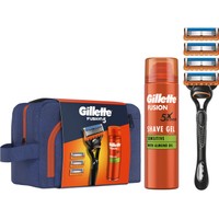 Gillette Promo Fusion 5 Razor 1 Τεμάχιο & Replacement Razor 4 Τεμάχια & Sensitive Shave Gel 200ml & Νεσεσέρ 1 Τεμάχιο - Ανδρική Ξυριστική Μηχανή & Ανταλλακτικές Κεφαλές Ξυριστικής Μηχανής 5 Λεπίδων Κατά της Τριβής για Απίστευτα Απαλό Ξύρισμα & Ενυδατικό Gel Ξυρίσματος με Έλαιο Αμυγδάλου για Ευαίσθητο Δέρμα