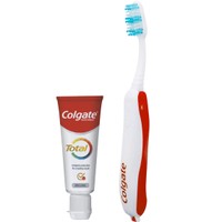 Colgate Promo Foldable Soft Toothbrush Κόκκινο 1 Τεμάχιο & Total Original Toothpaste 1450ppm 20ml - Αναδιπλούμενη Μαλακή Οδοντόβουρτσα Κατάλληλη για Χρήση σε Ταξίδια & Φθοριούχος Οδοντόκρεμα για Ολοκληρωμένη Προστασία των Δοντιών