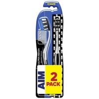 AIM Promo Ultra Reach Metal Core Medium Toothbrush 2 Τεμάχια - Μαύρο / Άσπρο - Οδοντόβουρτσα με Συμπαγή Κεφαλή & Μακρύ Λαιμό για τα Δύσκολα Σημεία