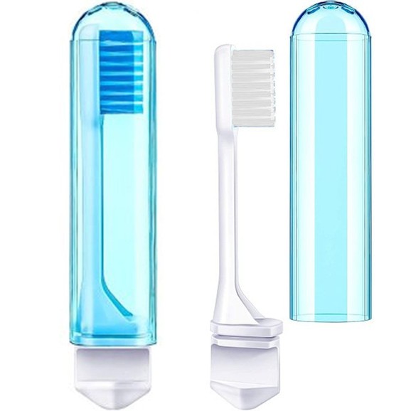 Δώρο Dr Organic Φορητή Οδοντόβουρτσα με Θήκη Μπλε 1 Τεμάχιο