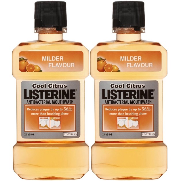Listerine Πακέτο Προσφοράς Cool Citrus, Καταπολεμά τα Μικρόβια που Προκαλούν την Οδοντική Πλάκα & Κακοσμία 2x250ml 1+1 Δώρο Listerine Πακέτο Προσφοράς Cool Citrus, Καταπολεμά τα Μικρόβια που Προκαλούν την Οδοντική Πλάκα & Κακοσμία 2x250ml 1+1 Δώρο
