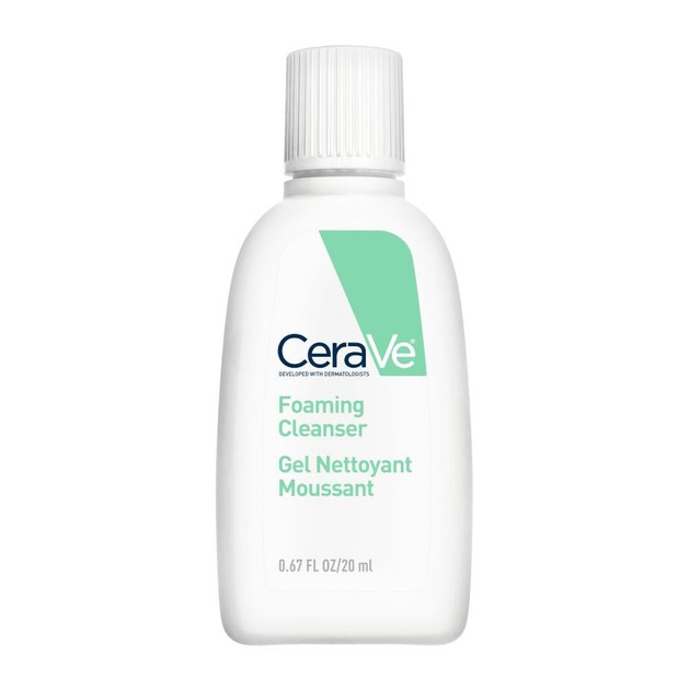Δώρο CeraVe Foaming Cleanser Gel Καθαρισμού Προσώπου & Σώματος για Κανονική - Λιπαρή Επιδερμίδα 20ml Δώρο CeraVe Foaming Cleanser Gel Καθαρισμού Προσώπου & Σώματος για Κανονική - Λιπαρή Επιδερμίδα 20ml