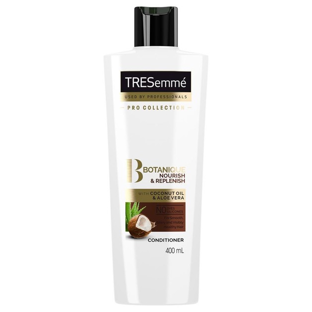 TRESemme Botanique Nourish & Replenish Conditioner Ενυδατική Κρέμα με Έλαιο Καρύδας & Aloe Vera για Ξηρά Μαλλιά 400ml TRESemme Botanique Nourish & Replenish Conditioner Ενυδατική Κρέμα με Έλαιο Καρύδας & Aloe Vera για Ξηρά Μαλλιά 400ml