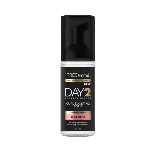 TRESemme Day 2 Curl Boosting Foam Αφρός για Μαλλιά με Μπούκλες για Ενυδάτωση, Φρεσκάρισμα & Όγκο 150ml TRESemme Day 2 Curl Boosting Foam Αφρός για Μαλλιά με Μπούκλες για Ενυδάτωση, Φρεσκάρισμα & Όγκο 150ml