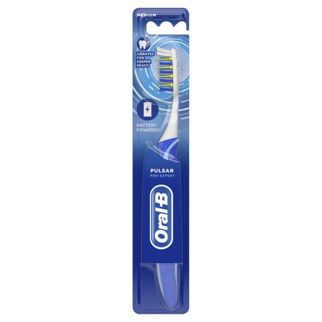 Oral-B Pro Expert Pulsar Battery Powered Medium Οδοντόβουρτσα με Δονούμενες Ίνες, που Διασπούν τη Πλάκα Ανάμεσα στα Δόντια Oral-B Pro Expert Pulsar Battery Powered Medium Οδοντόβουρτσα με Δονούμενες Ίνες, που Διασπούν τη Πλάκα Ανάμεσα στα Δόντια