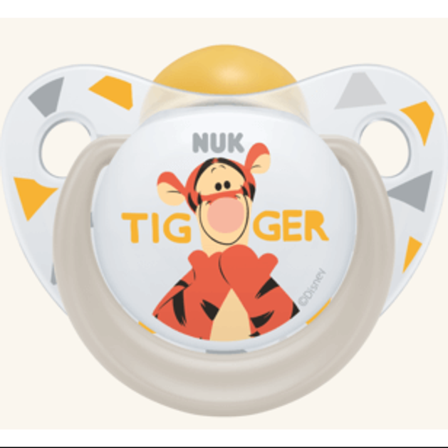 Nuk Trendline Disney Winnie the Pooh Πιπίλα Καουτσούκ με Κρίκο 1τμχ Nuk Trendline Disney Winnie the Pooh Πιπίλα Καουτσούκ με Κρίκο 1τμχ