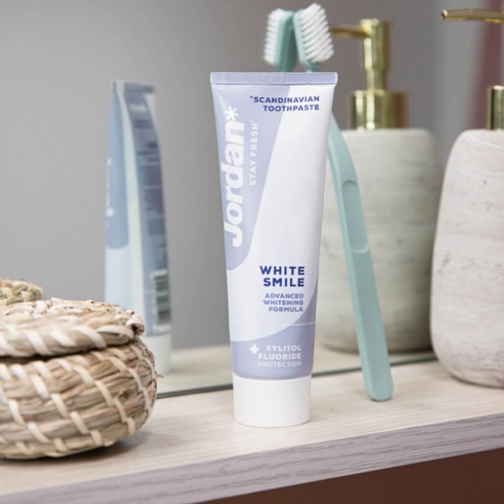 JORDAN - White Smile Λευκαντική Οδοντόκρεμα - 75ml