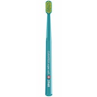 Curaprox CS 3960 Super Soft Toothbrush 1 Τεμάχιο - Πετρόλ/ Κίτρινο - Οδοντόβουρτσα με Εξαιρετικά Απαλές & Ανθεκτικές Τρίχες Curen για Αποτελεσματικό Καθαρισμό