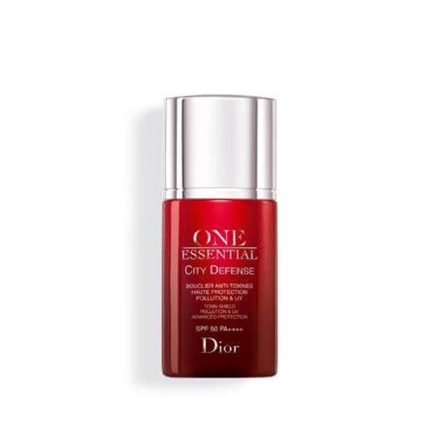 Christian Dior One Essential City Defence Toxin Shield Polllution and UV Advanced Protection SPF50 30ml Christian Dior One Essential City Defence Toxin Shield Polllution and UV Advanced Protection SPF50 30ml