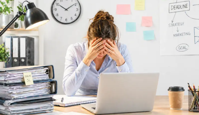 Εργασιακό Άγχος και Stress: Πως να τα διαχειριστείτε αποτελεσματικά