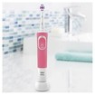 Oral-B Vitality 100 3D White Ηλεκτρική Οδοντόβουρτσα σε Ροζ Χρώμα 1 τεμάχιο Oral-B Vitality 100 3D White Ηλεκτρική Οδοντόβουρτσα σε Ροζ Χρώμα 1 τεμάχιο