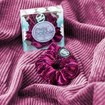Invisibobble Sprunchie Red Wine is Fine Λαστιχάκι Μαλλιών με Βελούδινη Υφή 1 Τεμάχιο Invisibobble Sprunchie Red Wine is Fine Λαστιχάκι Μαλλιών με Βελούδινη Υφή 1 Τεμάχιο