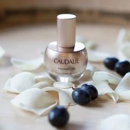 Caudalie Premier Cru The Serum Мощна серумна терапия срещу локализирани признаци на стареене 30ml Caudalie Premier Cru The Serum Мощна серумна терапия срещу локализирани признаци на стареене 30ml